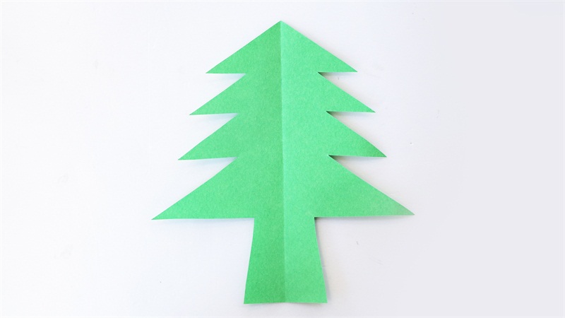 用纸剪树的方法图片